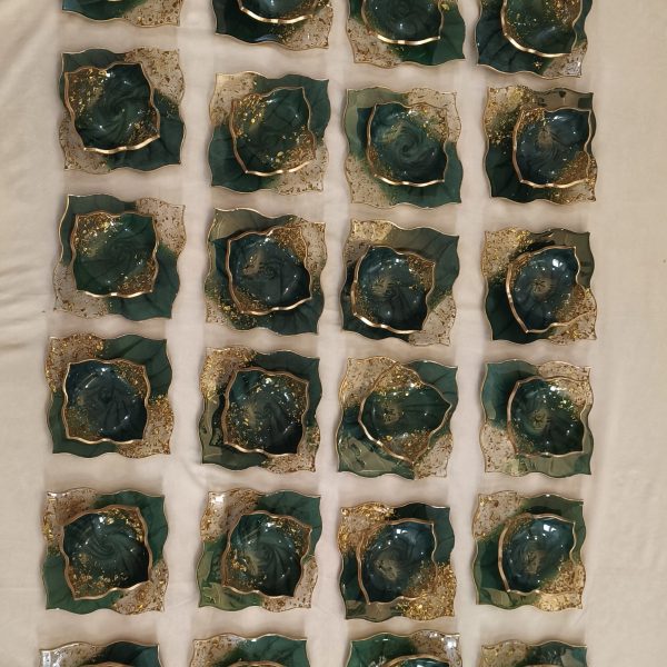 پیاله و پیش دستی