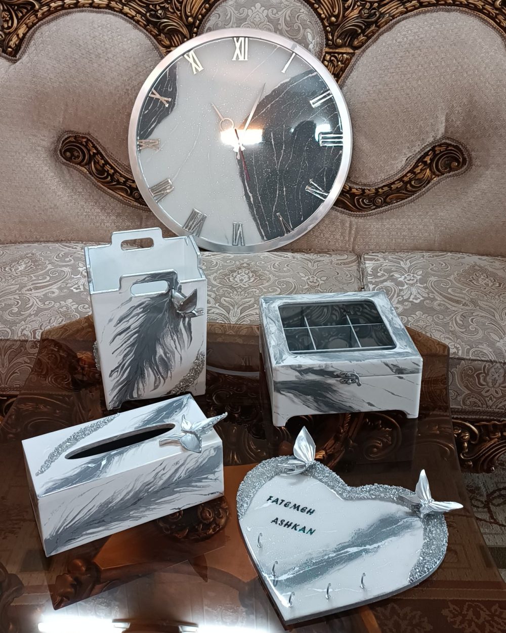 ست ساعت سطل و دستمال  و تیبگ و جاکلیدی