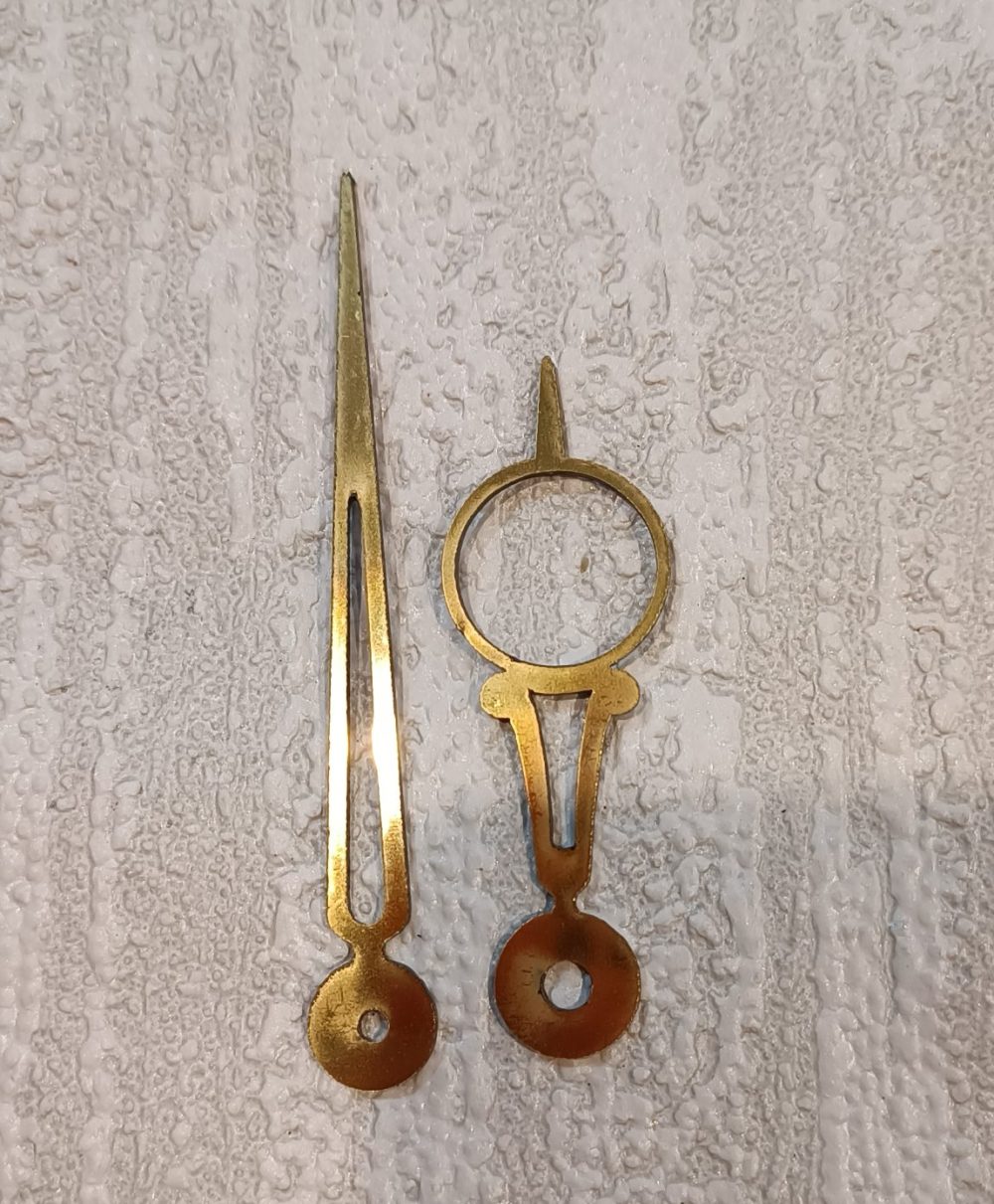 عقربه ساعت متوسط