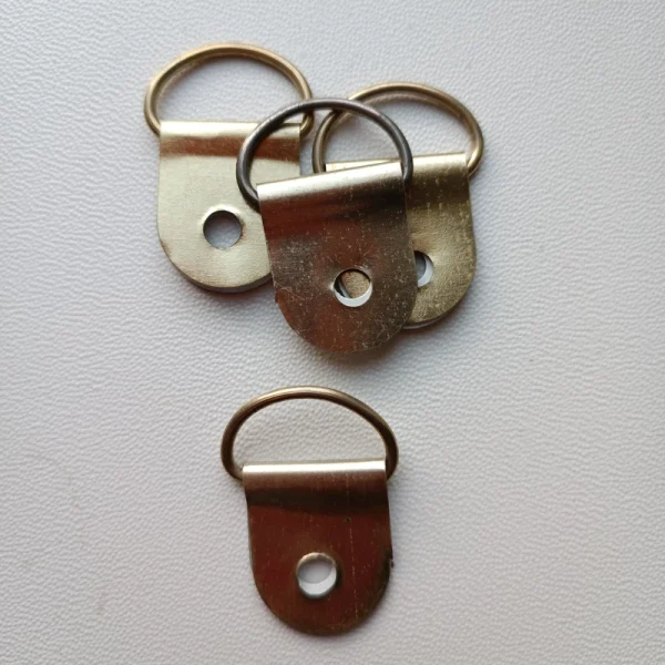 بست پشت قاب بزرگ