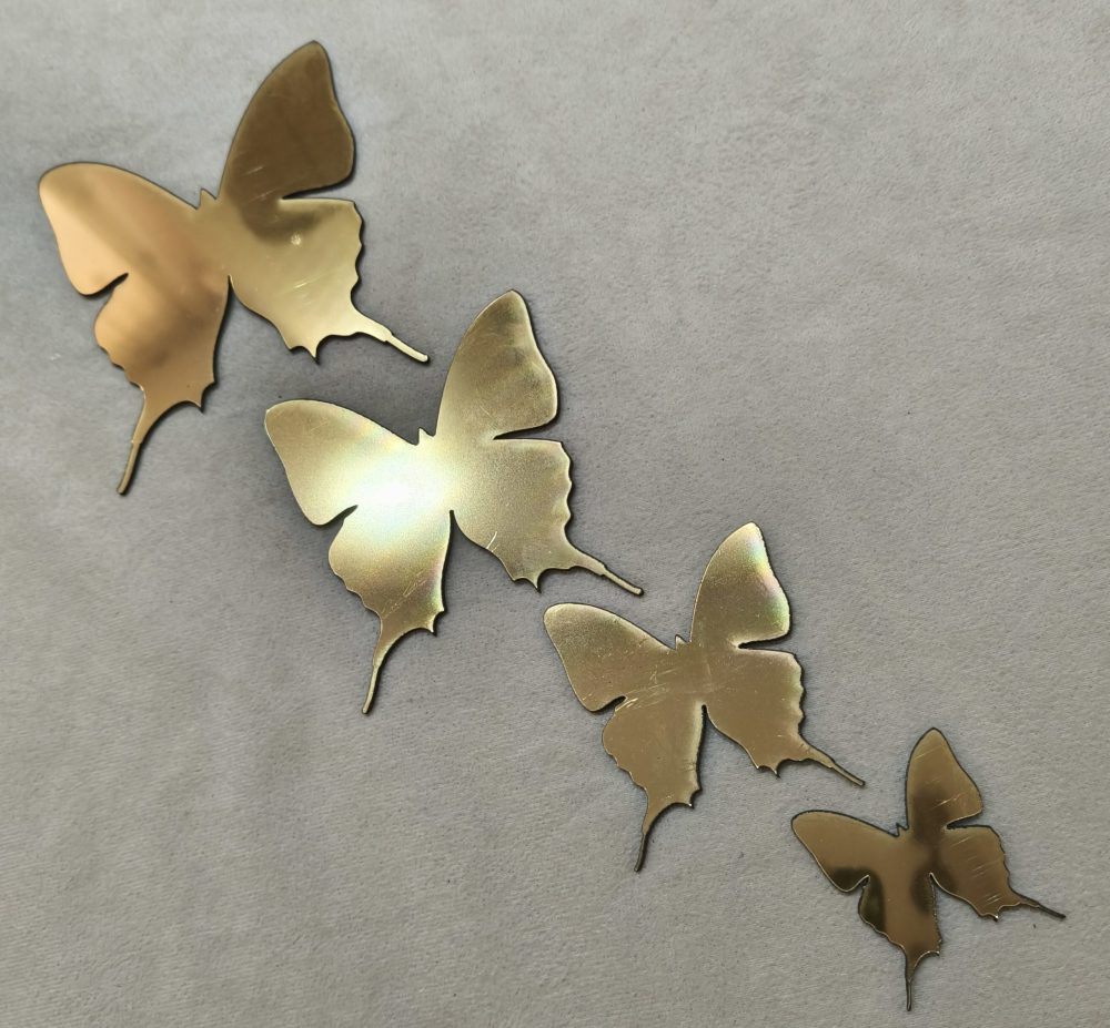 استیکرمولتی پروانه.