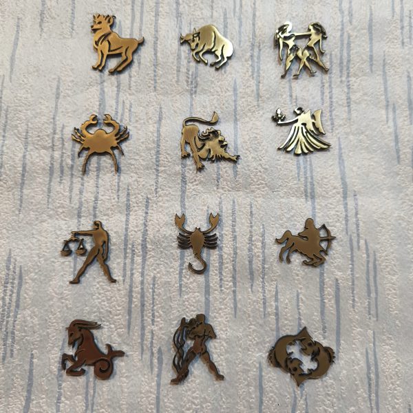 استیکرنمادماه تولد یونانی