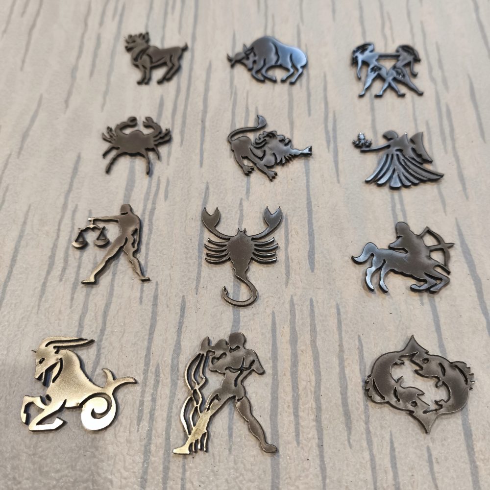 استیکرنمادماه تولد یونانی