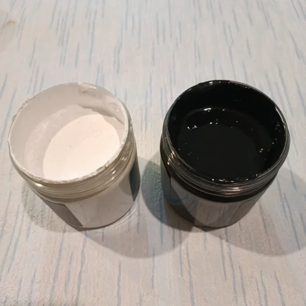 رنگ اکرلیک مات