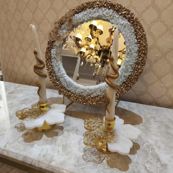 آینه و شمعدان کریستالی